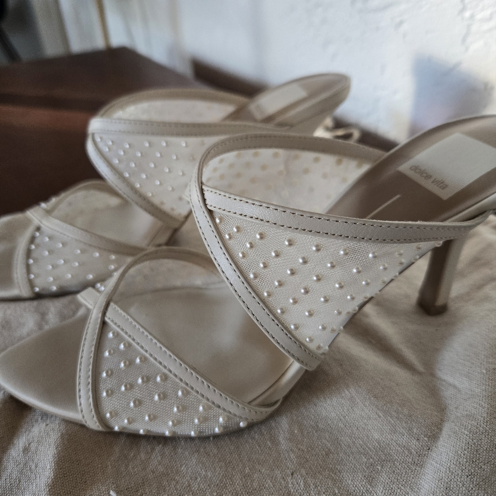 Elegant Cream Heeled Sandals, Size 7
